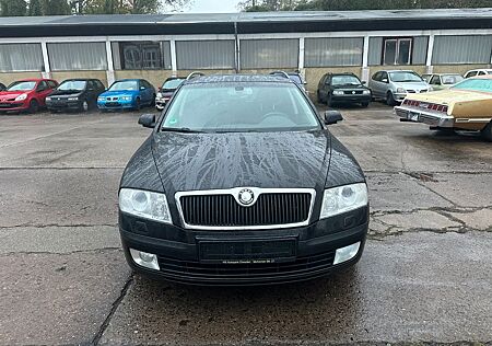Skoda Octavia 1.8 TSI 118KW,Elegance Combi,AHK,TÜV