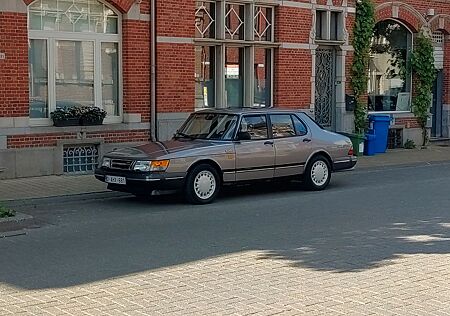 Saab 900 vollturbo sedan 8v