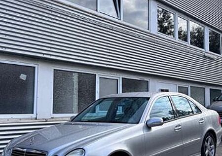 Mercedes-Benz E 200 KOMPRESSOR AVANTGARDE Avantgarde