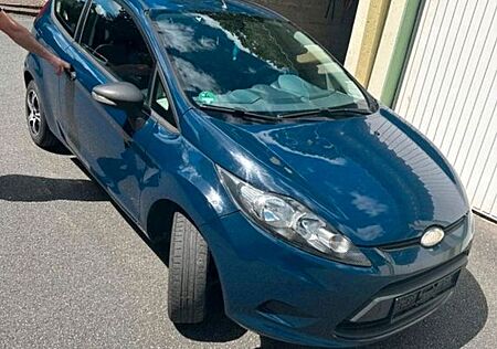 Ford Fiesta 1.25 mit neuem TÜV