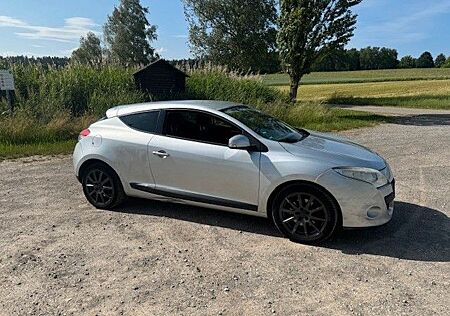 Renault Megane Coupé Dynamique TCe 180