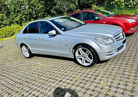 Mercedes-Benz C 250 CDI 4MATIC BlueEFF. AVANTG. Autom. AVA...