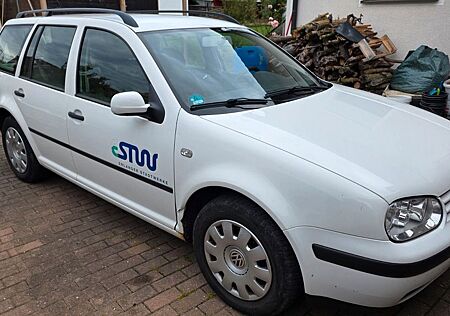 VW Golf Volkswagen 1.4 Kombi, 2. Hand, TÜV NEU