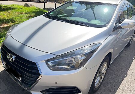 Hyundai i40 1.7 CRDi 85kW blue Premium Premium