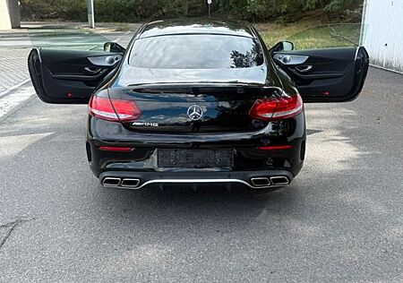 Mercedes-Benz C 180 AMG Line AMG Line