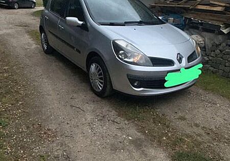 Renault Clio Exception 1.6 16V 65kW Exception