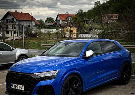 Audi RS Q8 RSQ8 TFSI quattro tiptronic -