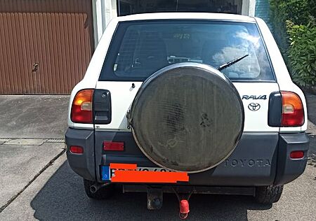 Toyota RAV 4 - -