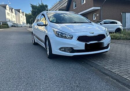 Kia Cee'd Sportswagon 1.6 CRDi 128 Platinum Edit...