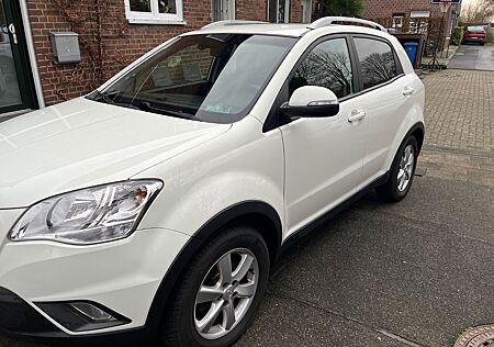 SsangYong Korando 2.0 Ec Diesel e-XDi 200 110 Sapphire...