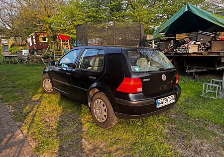 VW Golf Volkswagen 1.4 Basis