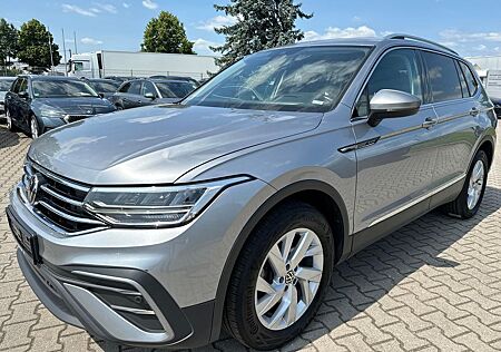 VW Tiguan Allspace Volkswagen Life 4M Virtual Navi AHK Kamera