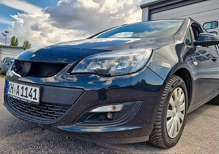 Opel Astra J Sports Tourer Edition