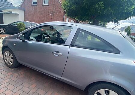 Opel Corsa D 1.3 CDTI (BJ 2009)