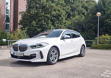 BMW 118i M Sport, Top-gepflegt, Garantie