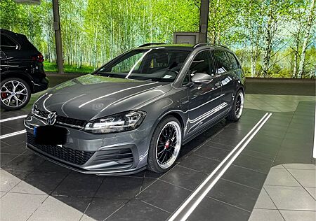 VW Golf Volkswagen 2.0 TDI 135kW SCR DSG GTD Variant GTD