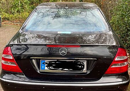 Mercedes-Benz E 500 (211) Limousine