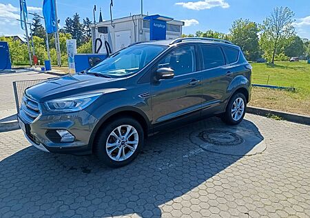 Ford Kuga 1,5 EcoBoost 4x2 110kW Titanium Titanium