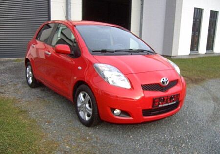Toyota Yaris Automatic//Klima/Bluetooth/Alu/wenig KM