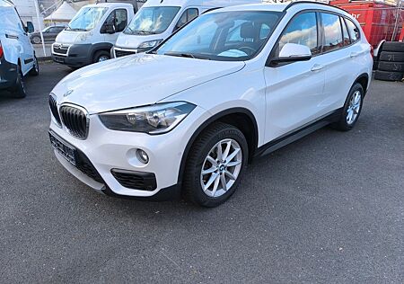 BMW X1 sDrive16d Leder, Navi, PDC