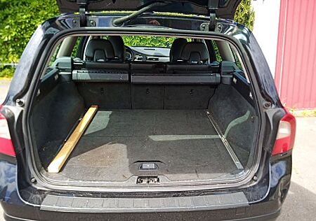 Volvo V70 D5 AWD Momentum Geartronic Momentum