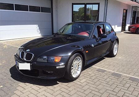 BMW Z3 Coupé 2.8 schwarz, Leder rot, Schalter