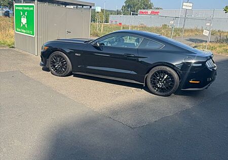 Ford Mustang 5.0 V8 GT Sportauspuff + CarPlay