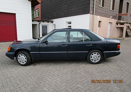 Mercedes-Benz 200
