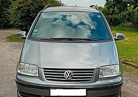 VW Sharan Volkswagen 1.9TDI 96kW Trendline Trendline
