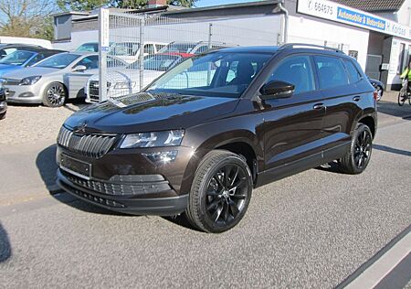 Skoda Karoq 1.6 TDI Style.Navi.DSG.AHK.ACC Scheckheft