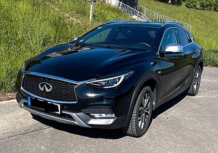 Infiniti QX30 2.0t DCT AWD Luxe Tech Luxe Tech