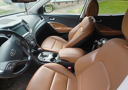 Hyundai Santa Fe 360° Kamera. Braunes Leder. TÜV neu