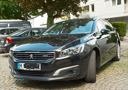 Peugeot 508 SW 2.0 Allure Leder Panorama Sitzheizung
