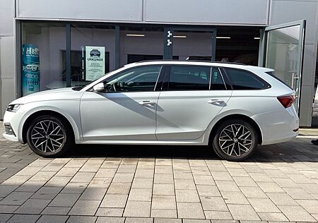 Skoda Octavia Combi 1,5 TSI Ambition LED+Navi+AHK+Kame