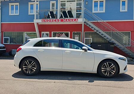 Mercedes-Benz A 180 Progressive/Sitzheiz./Navi/Kamera/Scheckhe