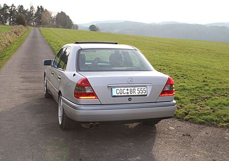 Mercedes-Benz C 180 W202 C180 Elegance // Rostfrei