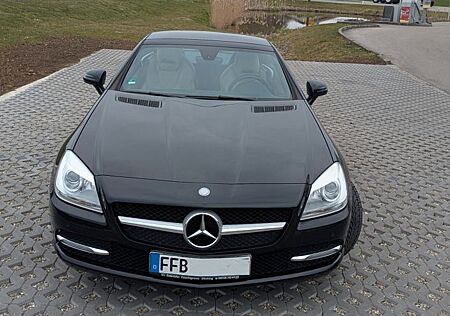 Mercedes-Benz SLK 200 -