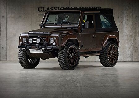 Land Rover Defender 90 Td4 SVX Limited Edition