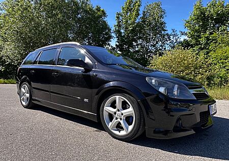 Opel Astra H Caravan 1.9 CDTI 74kW OPC - Line