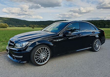 Mercedes-Benz C 63 AMG C63 AMG -W204- (6.3L V8)