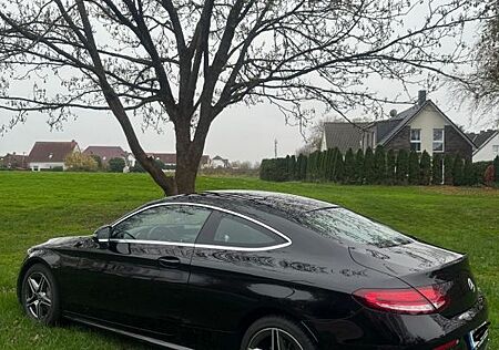 Mercedes-Benz C 180 Coupe AMG-Line