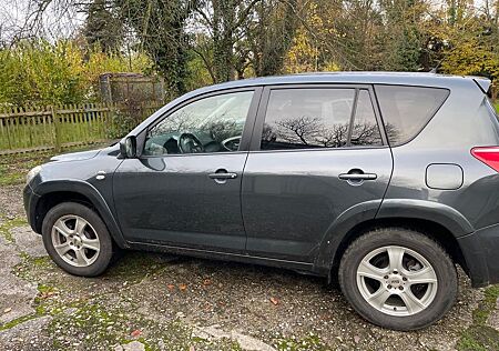 Toyota RAV 4 2.2-l-D-CAT 4x4 Executive Executive