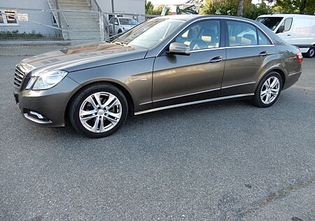 Mercedes-Benz E 220 CDI BlueEfficiency Avantgarde Tüv04/2025