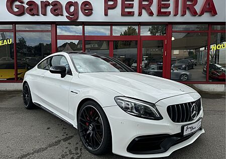 Mercedes-Benz C 63 AMG S 4.0 V8 BURMESTER PERFORMANCE Pas de