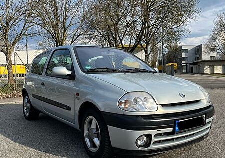 Renault Clio 1.6 16V