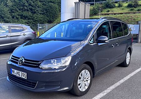 VW Sharan Volkswagen 2.0 TDI DSG BlueMotion, 7 Sitzer