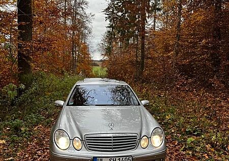 Mercedes-Benz E 320 4MATIC ELEGANCE Elegance