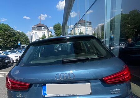 Audi Q3 2.0 TFSI 132kW quattro S tronic sport sport