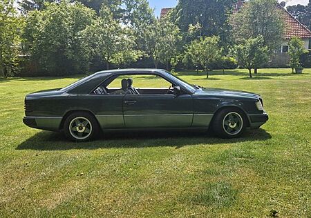 Mercedes-Benz CE 300 H-Kennzeichen