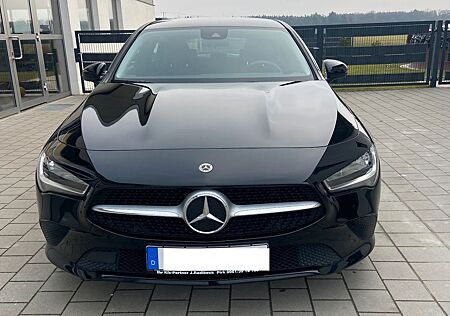 Mercedes-Benz CLA 180 Shooting Brake CLA 180 d Shooting Br...